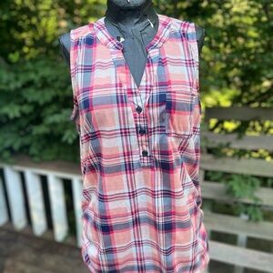 New York Laundry Pink and Blue Sleeveless Blouse